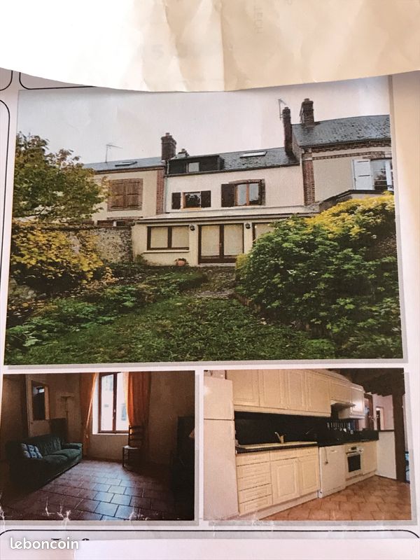 Maison 5 pièces 9659 m² · à Les Villages Vovéens · 9 659 m² · 134 000 €