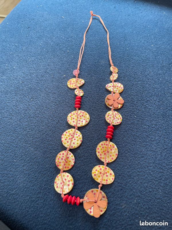Collier ancien nacre et bois (image 1)