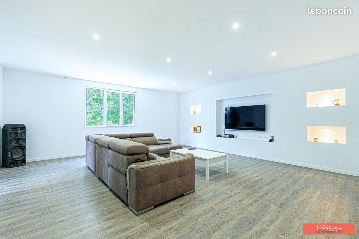 Propriété 9 pièces 213 m² (image 2)