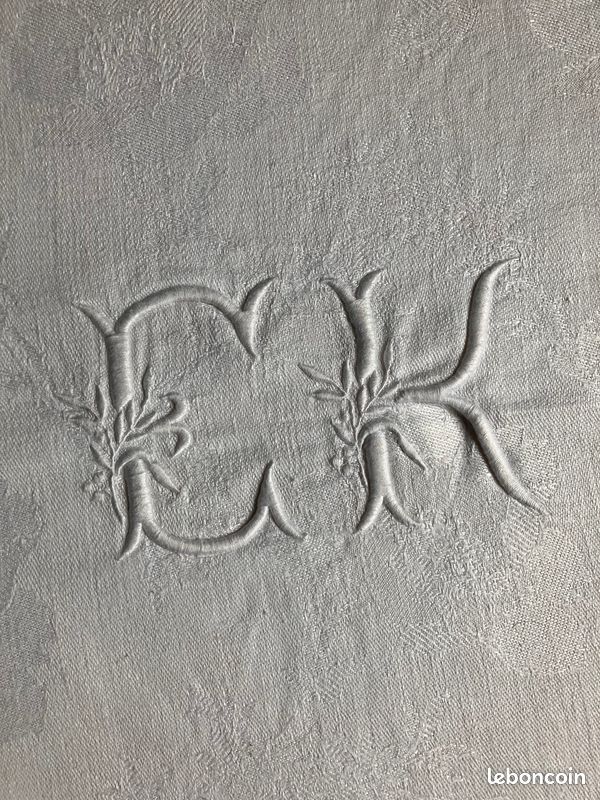 2 anciennes nappes en lin monogramme EK (image 1)