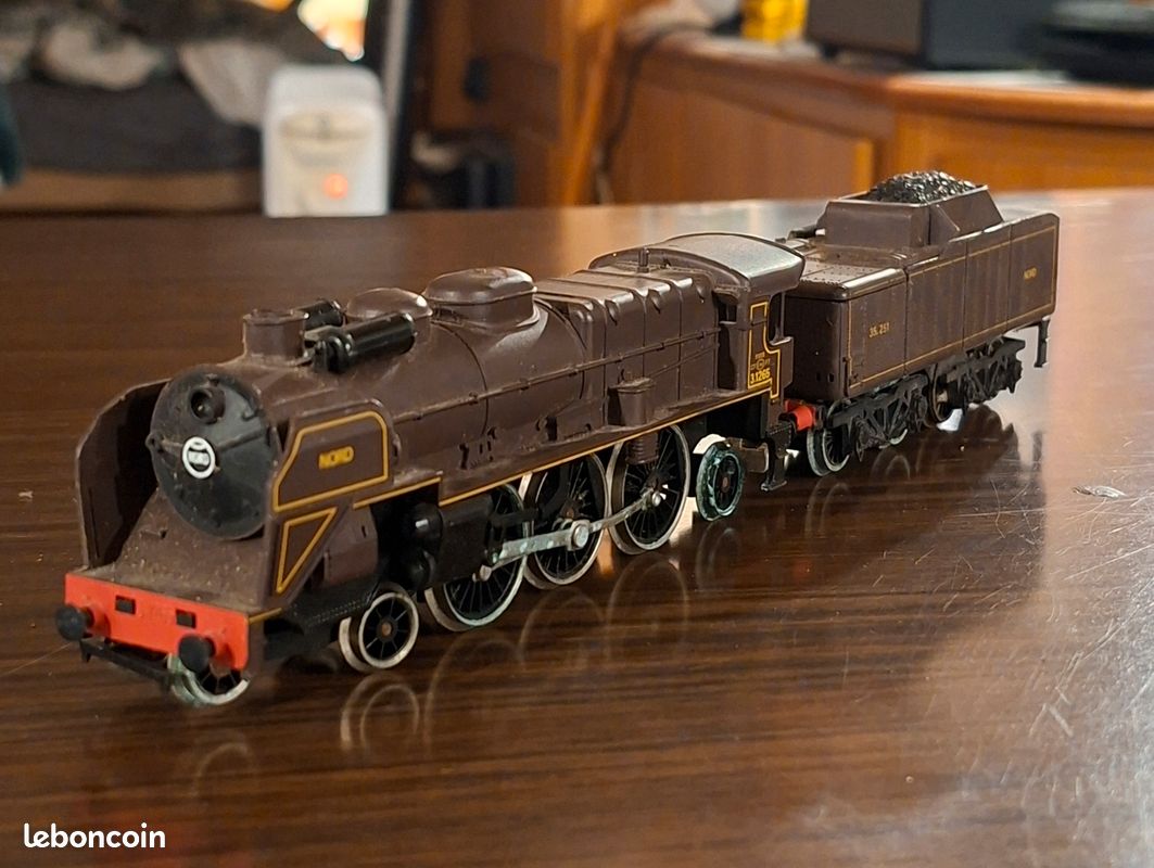 Locomotive Vapeur Jouef 231 645 Dijon Personnalisée - H0 1:87 - Analogique