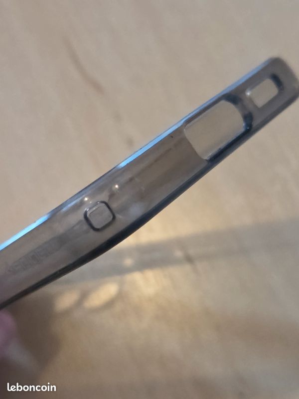 Coque fine teintée pour Samsung Galaxy S23 à coussins d'air, marque Spigen (image 9)