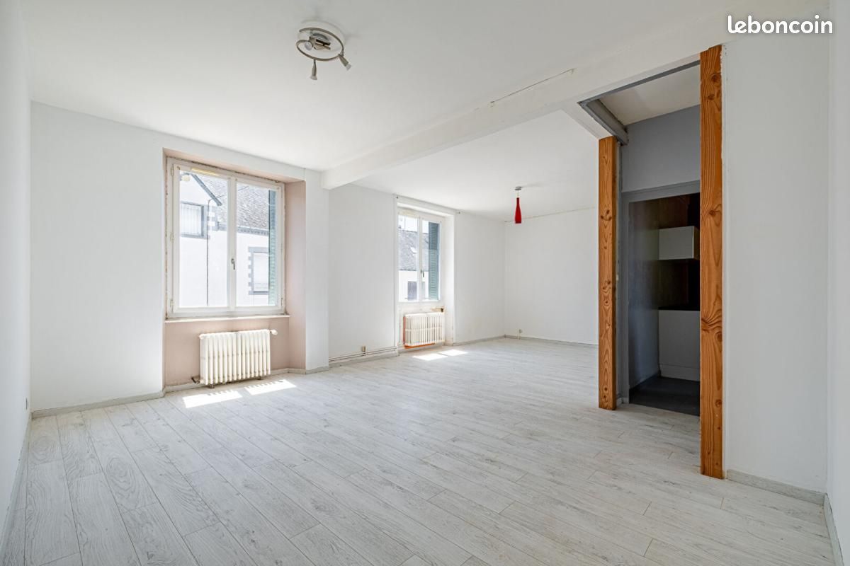Maison 3 pièces 133 m² · à Saint-Gildas-des-Bois · 133 m² · 165 000 €