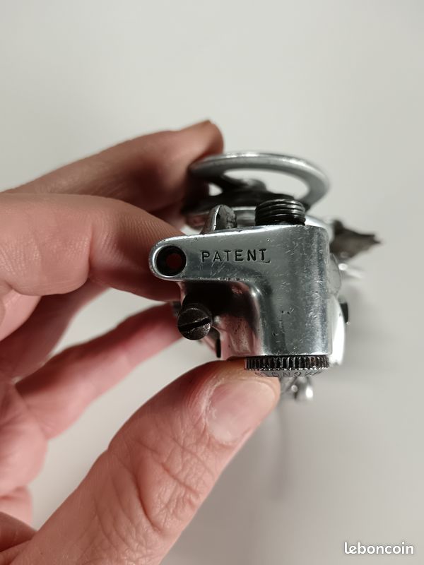 Dérailleur Arrière Campagnolo Nouveau Record 1020/A - Patte 82, En Très Bon état