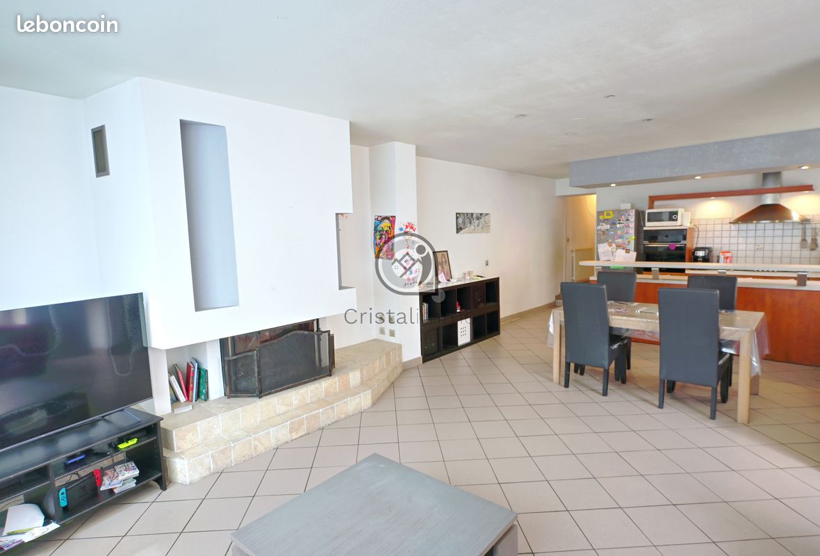 Maison 6 pièces 163 m² · à Villard-Bonnot · 163 m² · 255 000 €