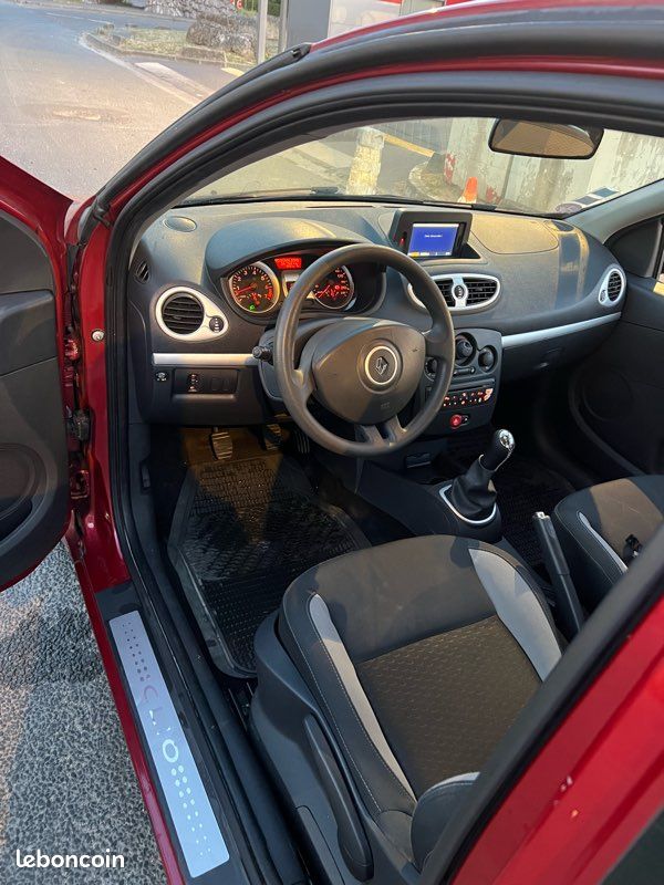 Clio 3 phase 2 (image 4)