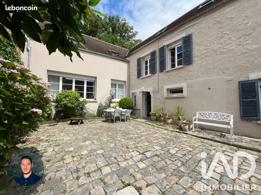 Maison 6 pièces 147 m² · à Épernon · 147 m² · 385 000 €