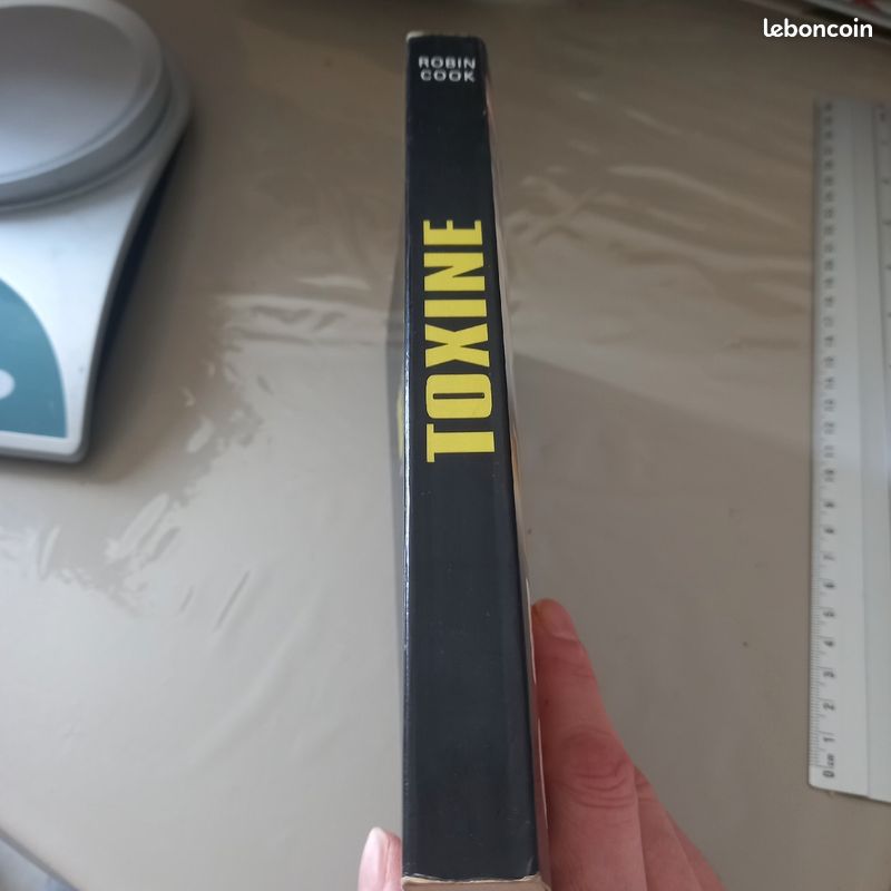 Robin Cook toxine (image 3)