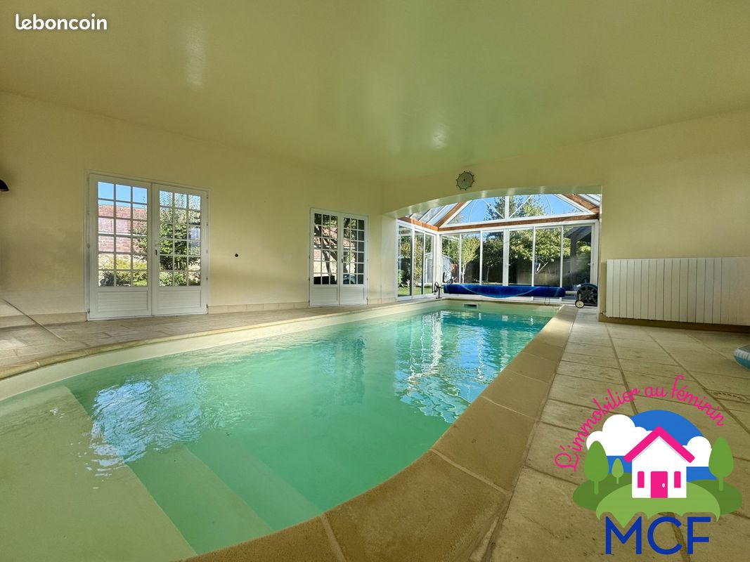 Maison 7 pièces 247 m² · à Houdan · 247 m² · 445 000 €