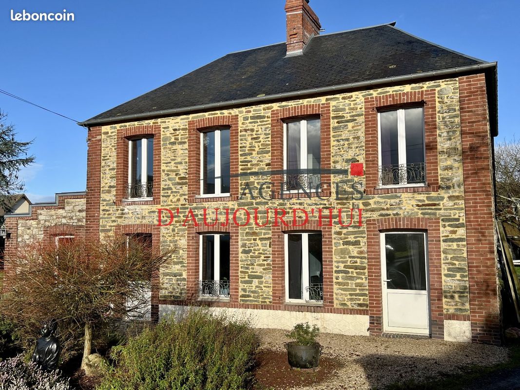 Maison 8 pièces 174 m² · à Souleuvre en Bocage · 174 m² · 325 000 €