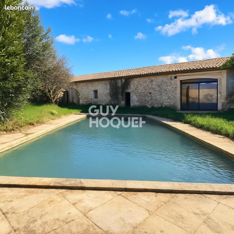 Maison 8 pièces 225 m² · à Mudaison · 225 m² · 699 000 €