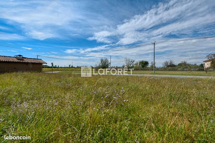 Terrain 451 m² LISLE SUR TARN