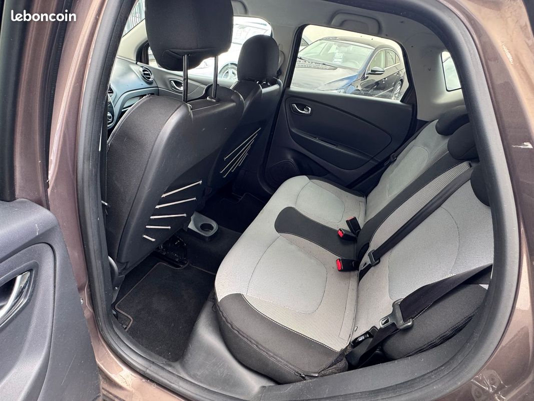 Renault Captur 0.9 TCe 90 cv Intens (image 6)