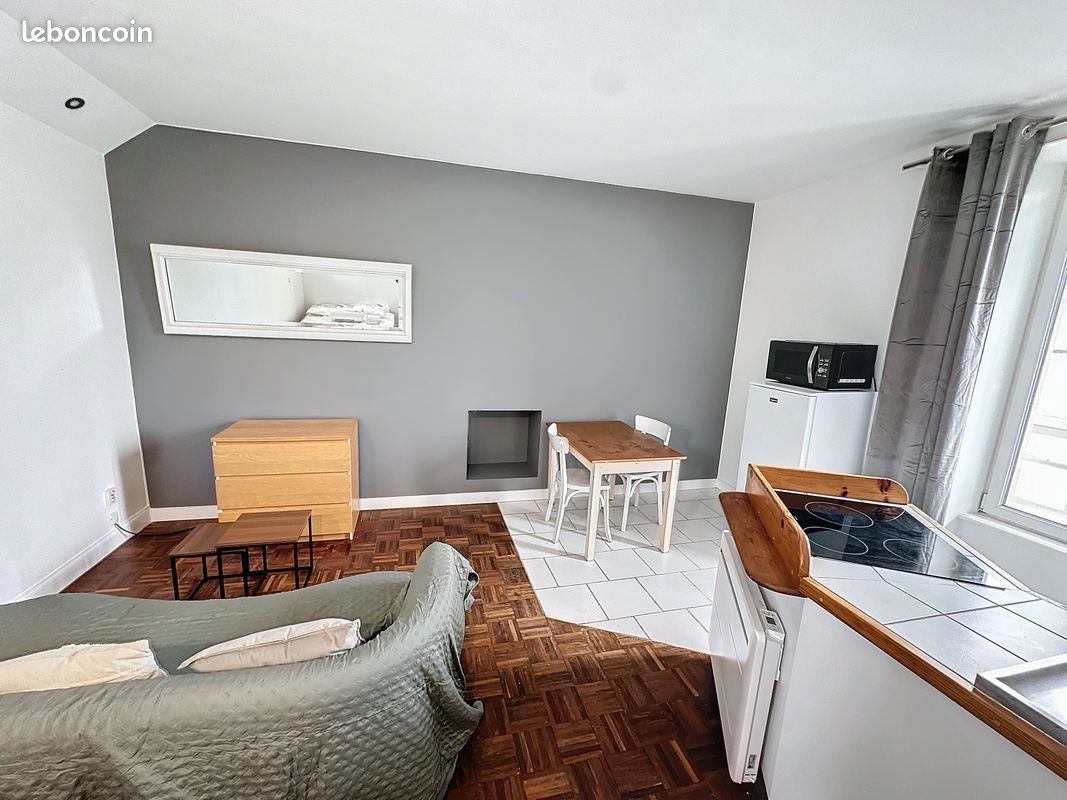 Appartement 1 pièce 25 m² · à Pont-l'Abbé · 24,6 m² · 390 €/mois