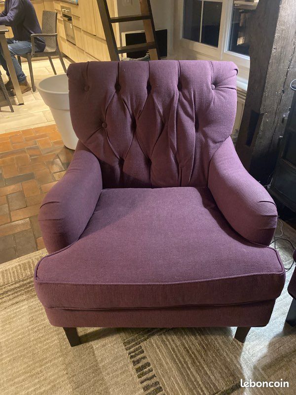 Canapé et fauteuil matelassé (image 2)