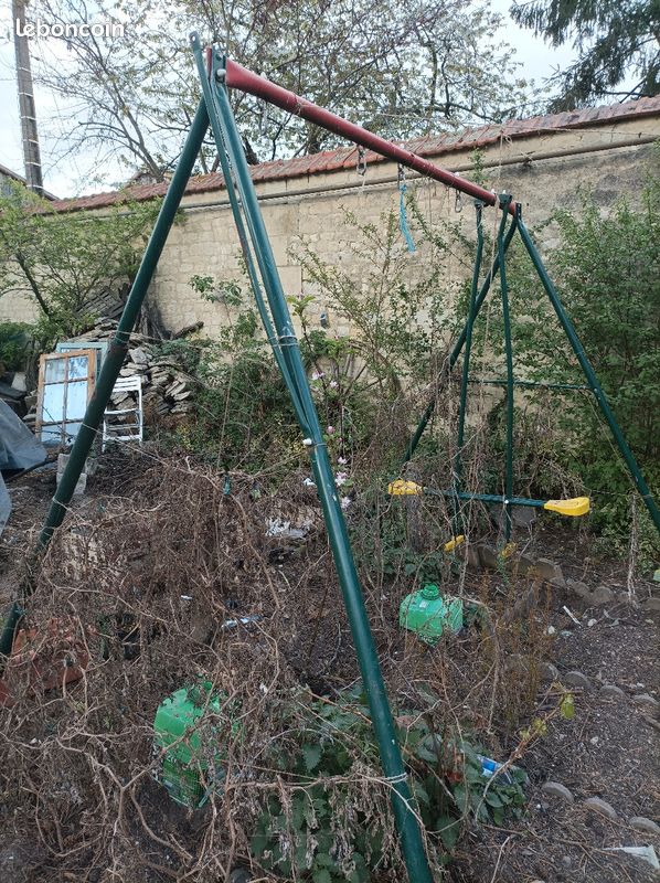 Balançoire Loudun 86200 : 50 euros (image 1)