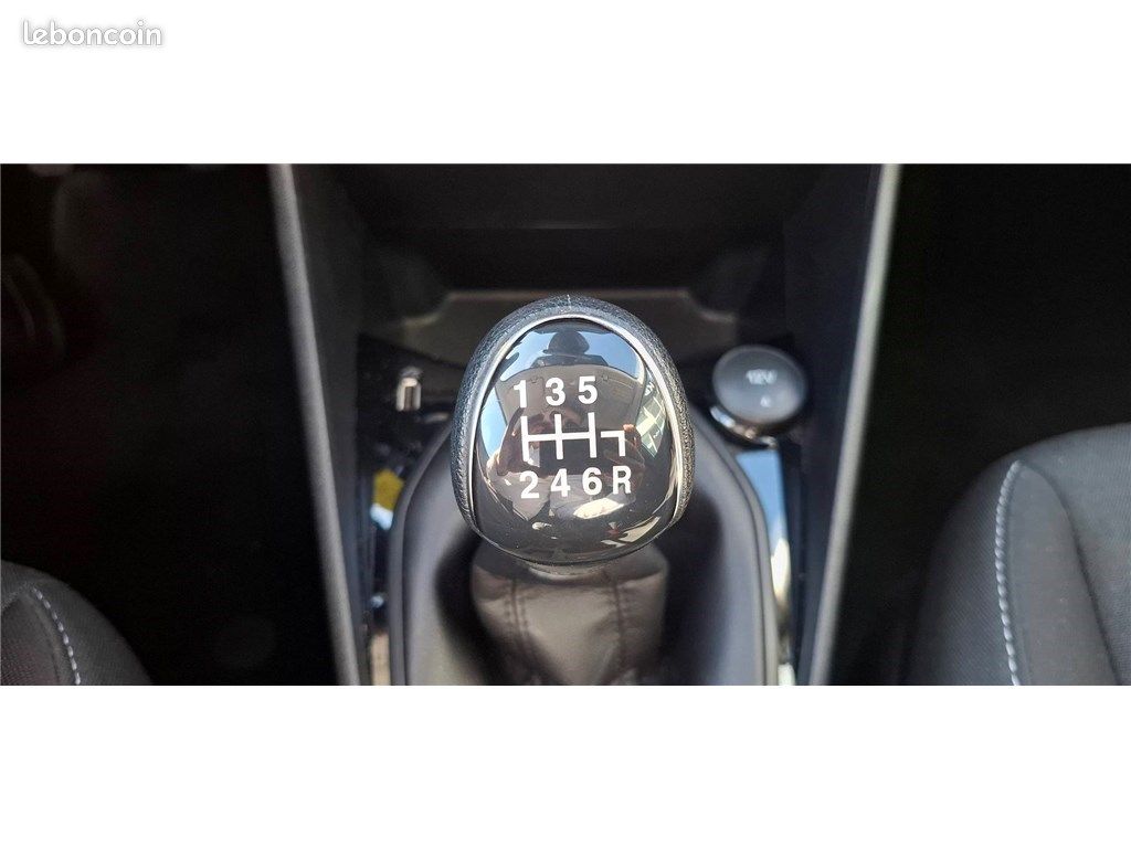 Ford Fiesta VII 1.0 ECOBOOST 95 CH S&S BVM6 Cool & Connect (image 16)