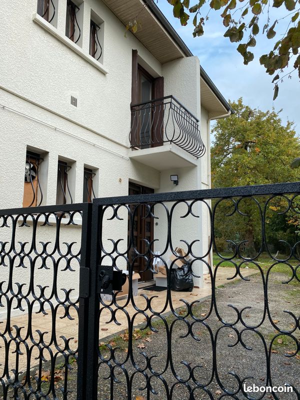 Appartement 4 pièces 120 m² · à Pessac · 120 m² · 1 250 €