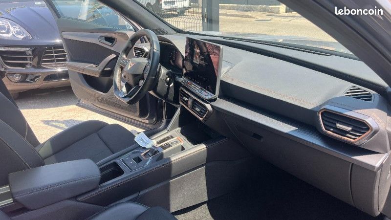 Cupra FORMENTOR 1.5 ETSI HYBRID 150CH V DSG7 (image 22)
