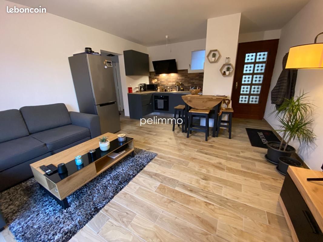 Appartement 3 pièces 56 m² · à Eyguières · 56 m² · 856 €/mois