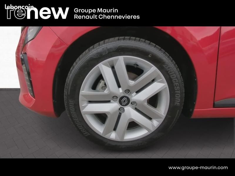 Renault Clio 1.6 E-Tech 145ch full hybrid Evolution - 24 (image 15)