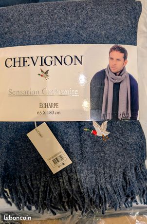 Écharpe CHEVIGNON Vintage - Laine/cachemire (70/30), Dimensions 130 X 38 Cm, Rouge - Occasion