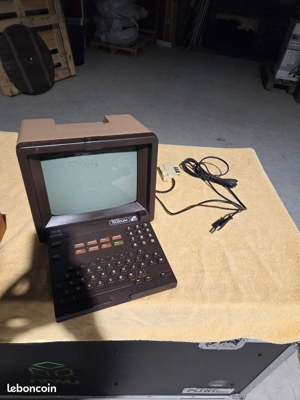Minitel 1 Telic Alcatel + notice – objet vintage collector