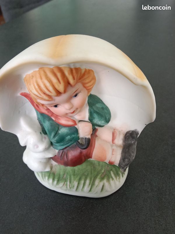 Figurine (image 2)