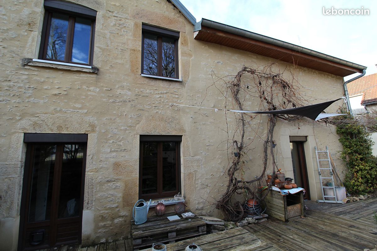 Appartement 4 pièces 127 m² · à École-Valentin · 127 m² · 274 900 €