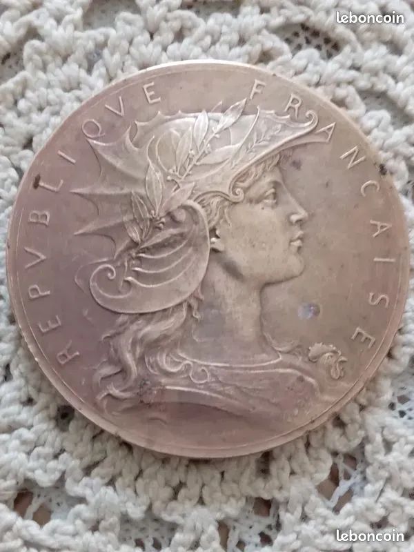 HENRI DUBOIS ANCIENNE médaille en bronze concours de tir EUR 16,00