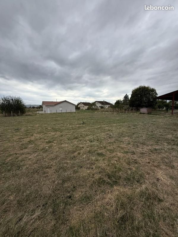 Terrain 456 m² · à Sardieu · 31 000 €