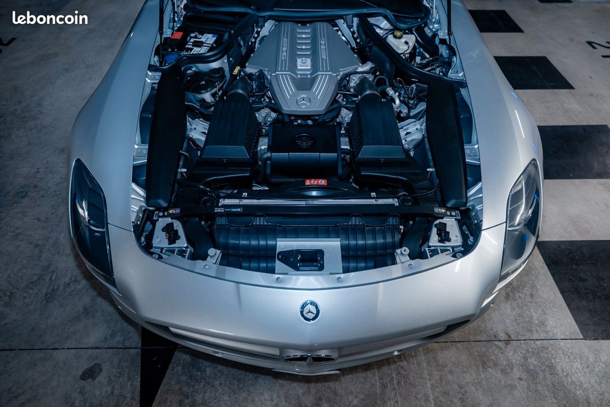 Mercedes-Benz SLS AMG 571ch (image 21)
