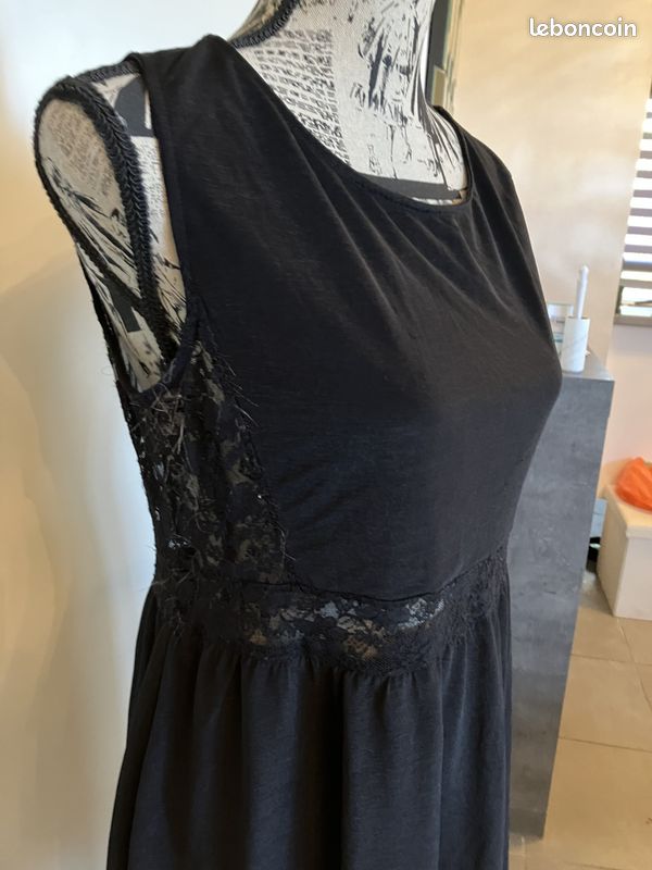 Robe Noire Habillée En Dentelle Avec Doublure - Sans Manches - Taille L - Occasion Très Bon état