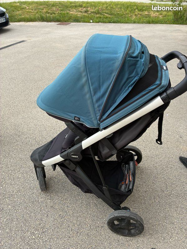 Poussette Thule (image 1)