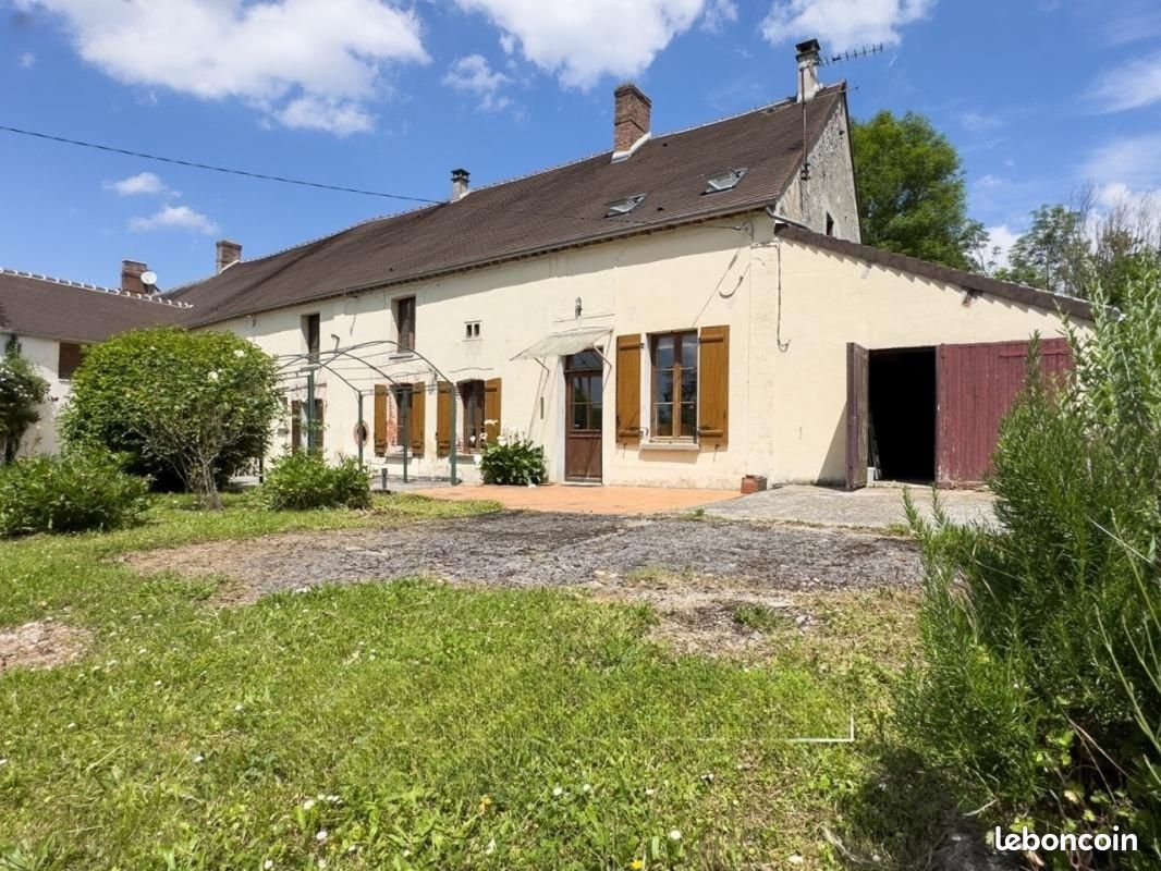 Maison 5 pièces 180 m² · à Longueville · 180 m² · 255 000 €