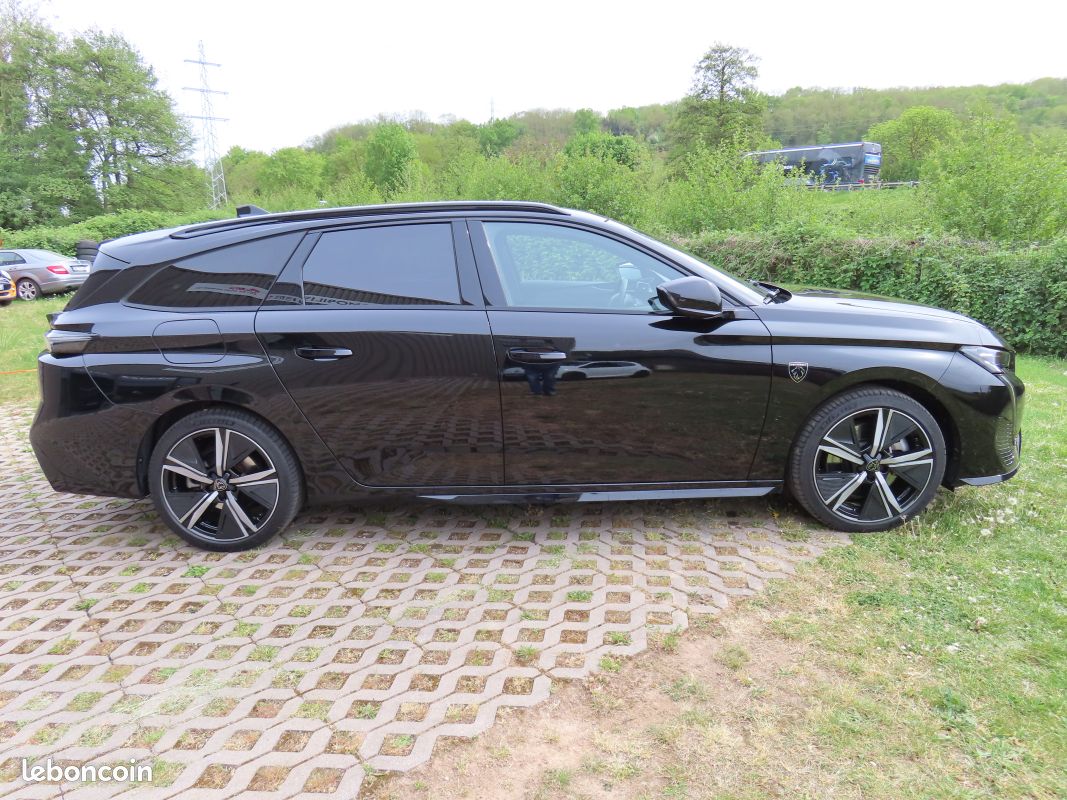 PEUGEOT 308 SW 1.6 16V 225 Hybrid Pack GT 180Cv (image 7)
