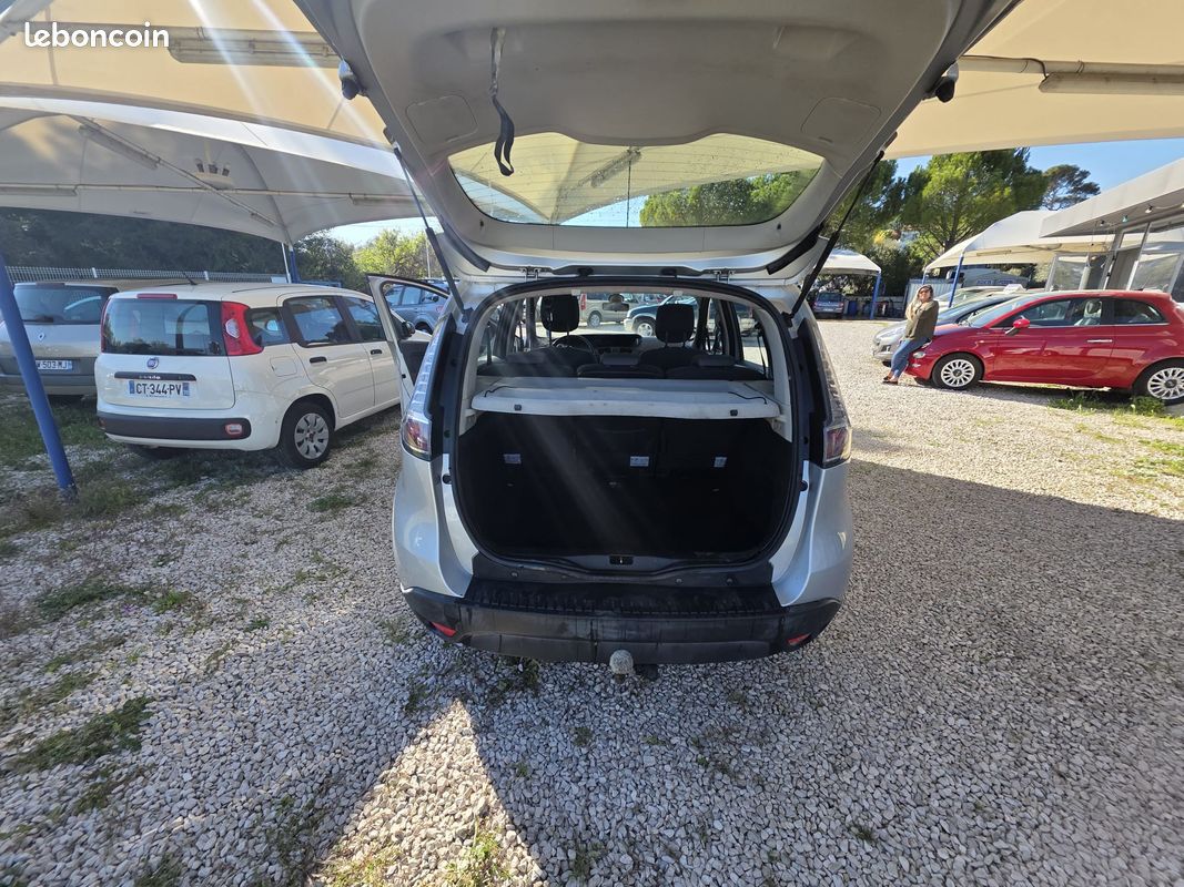 RENAULT SCENIC 1.2 L 115 cv (image 5)