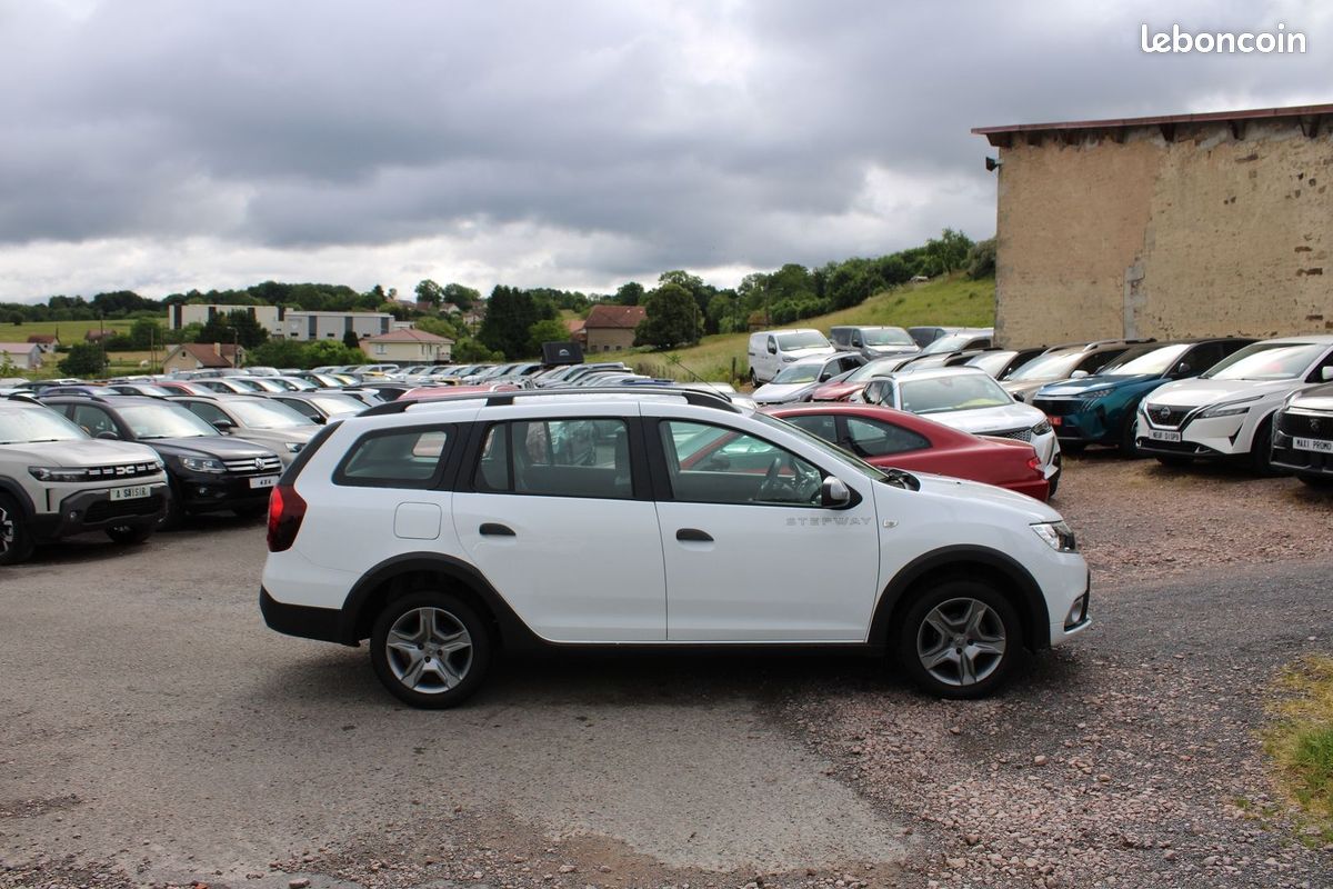 Dacia LOGAN MCV 1L5 BLUEDCI 95 STEPWAY CAMÉRA GPS USB RÉGULATEUR BLUETOOTH ABS LEDS CLIMAT (image 5)