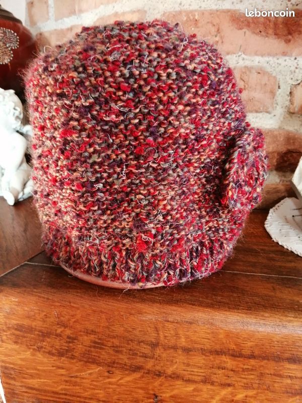 Bonnet de laine fait main (image 1)
