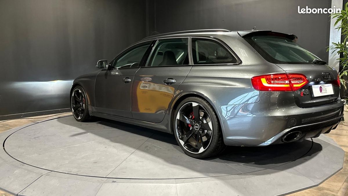 Audi RS4 Avant V8 4.2 FSI 450 Quattro (image 8)