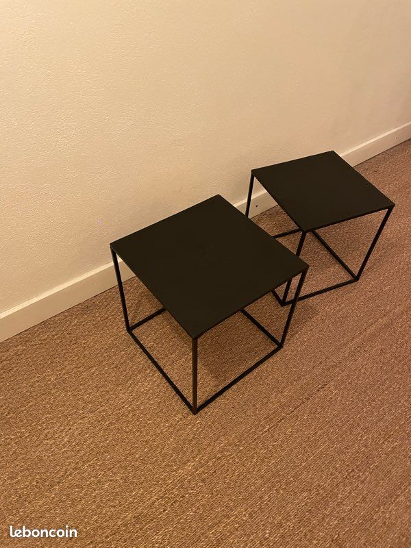 Table (image 1)