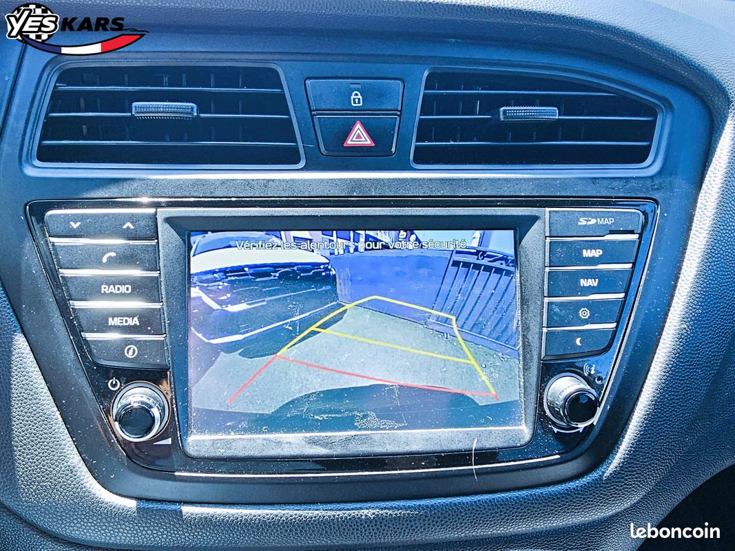 HYUNDAI i20 1.2 84 GO Navi/SUIVI COMPLET RESEAU/MOTEUR A CHAINE (image 8)