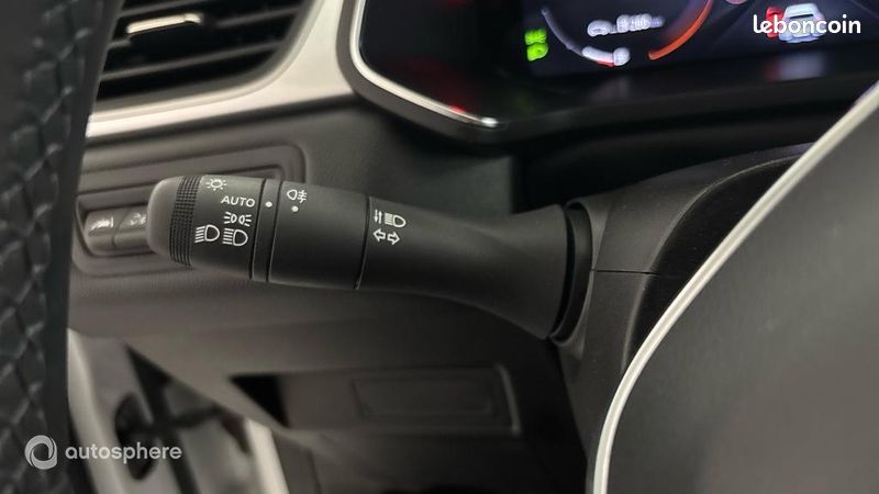 Renault Captur 1.6 E-Tech hybride 145ch Techno Fast Track (image 23)
