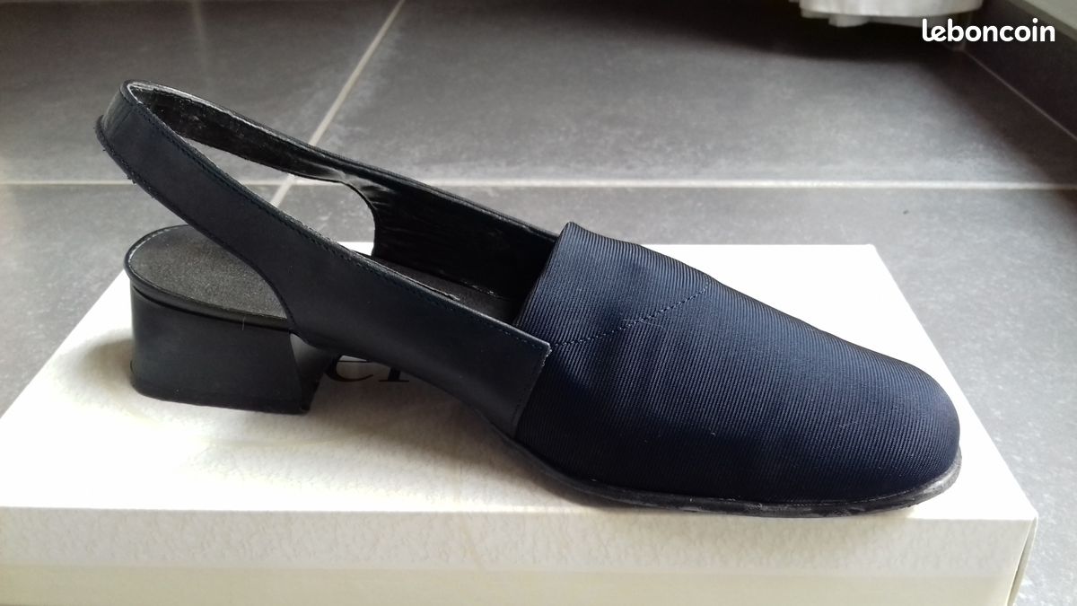 Chaussures bleu marine 38 (image 4)