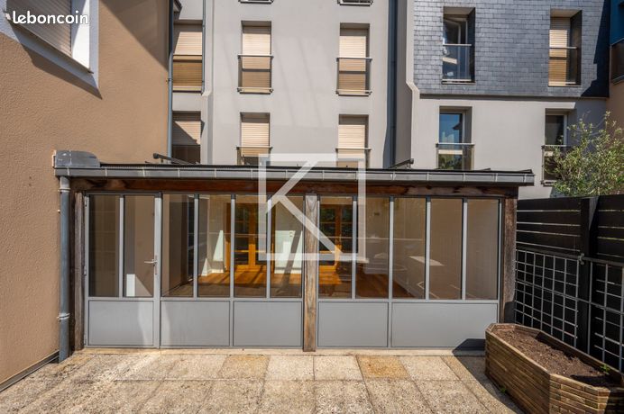 Appartement 6 pièces 156 m² — 2