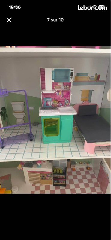 Maison de barbie complète avec meubles (image 7)