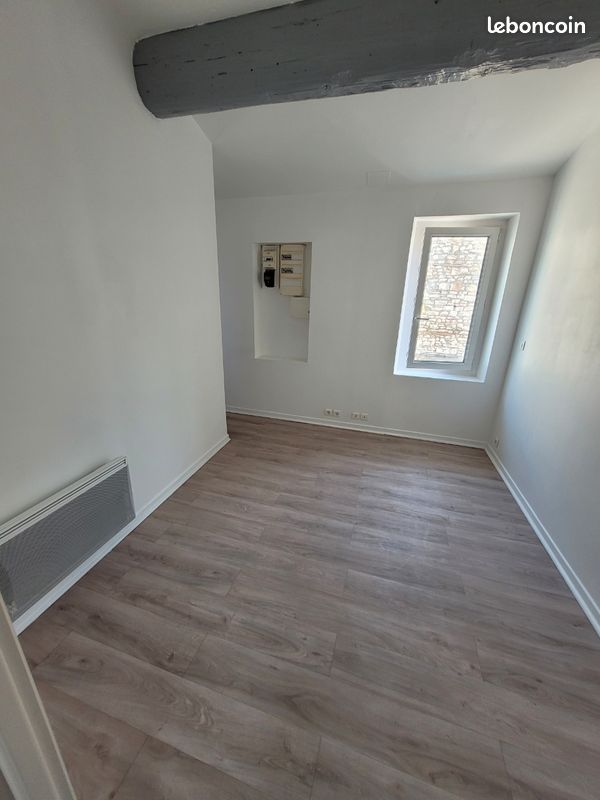 Appartement 2 pièces 32 m² · à Nîmes · 32 m² · 470 €