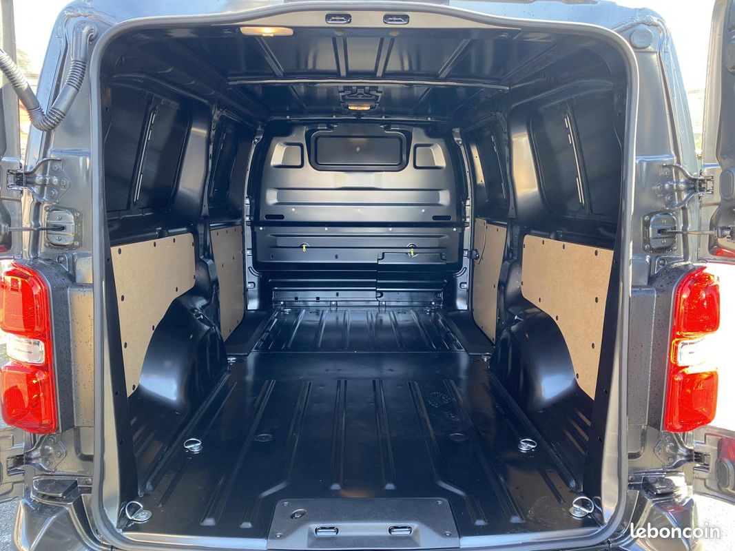 Citroen jumpy fourgon taille xl 2.2 bluehdi 180 eat8 attelage mixte / camera / main libre (image 8)