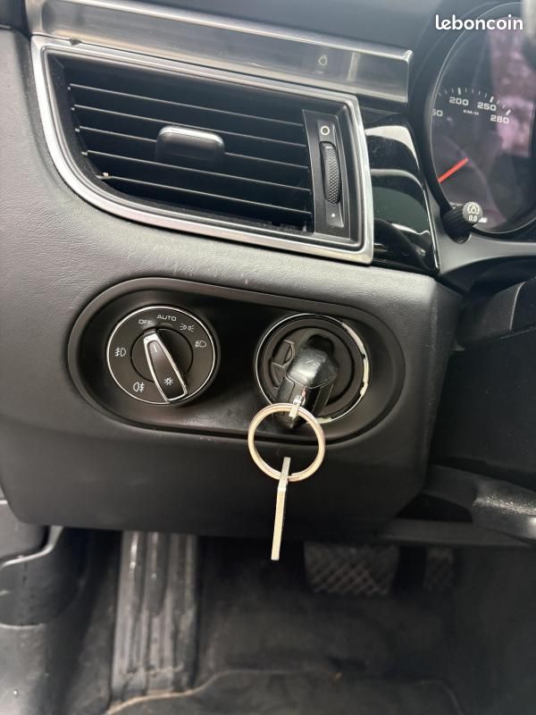 Porsche Macan S diesel 3L V6 258CH ( PDLS+, Siège chauffant av/arr, Toit ouvrant) (image 16)