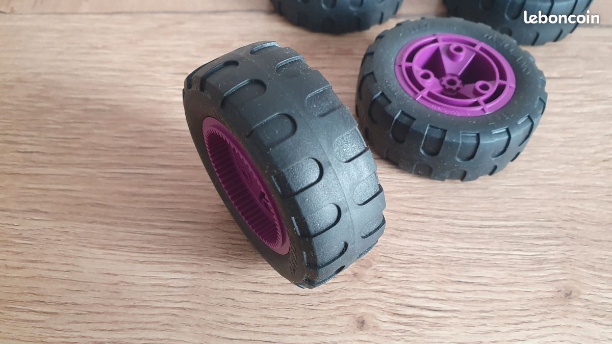 MECCANO ORIGINAL et ancien 4 roues avec Pneus 3,8 Cm EUR 20,00 - FR